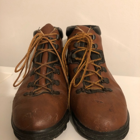 Vintage Hawkins hiking boots - Picture 2 of 4